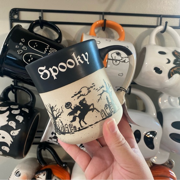 Headless Horseman Halloween Spooky Mug - Picture 1 of 4